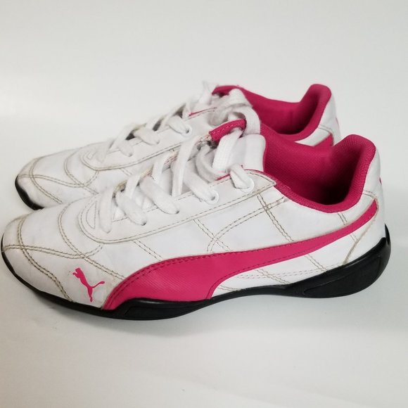 Puma Girls Sneakers Good Condition SZ 2.5 Youth - Picture 1 of 4